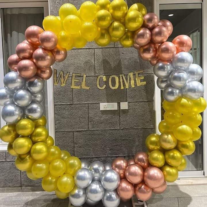 Elegant Welcome Balloon Arch