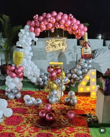 Elegant Outdoor Birthday Balloon Setup
