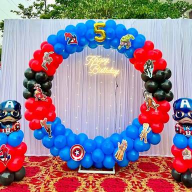 Superhero Marvel Birthday Balloon Setup