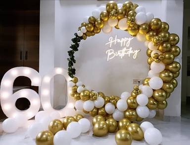 Gold And White 60th Birthday Balloon