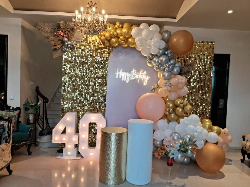 Golden Glam 40th Birthday Setup - Image 1