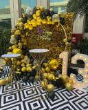 Luxury Black And Gold Birthday Setup - photo 1