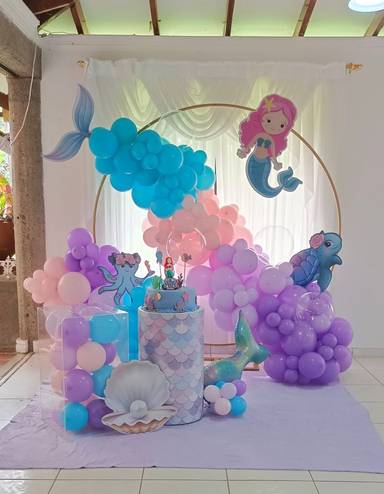 Mermaid Birthday Balloon Setup