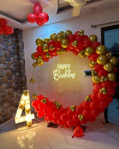 Golden Red Birthday Ring Decor