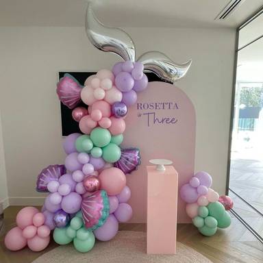 Mermaid Tail Balloon Setup