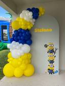 Minions Birthday Balloon Backdrop  Stefano Special - photo 1