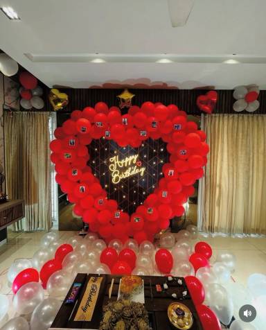 Heart Shaped Balloon Decoration