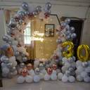Elegant 30th Birthday Balloon Decor - photo 1