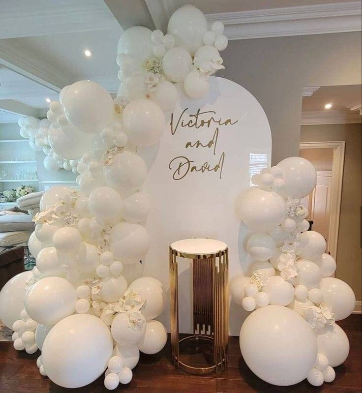 Elegant White Luxury Balloon Backdrop - Image 1