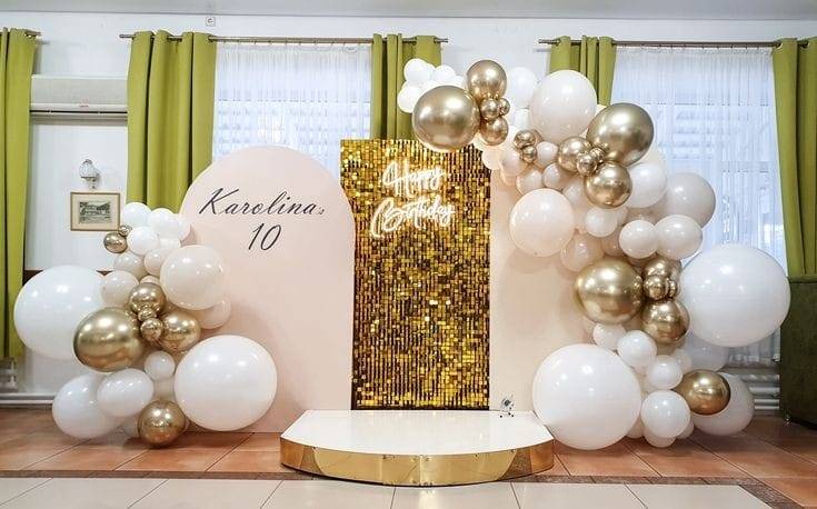 Golden Glam Balloon Backdrop with Sequin Wall - Image 1