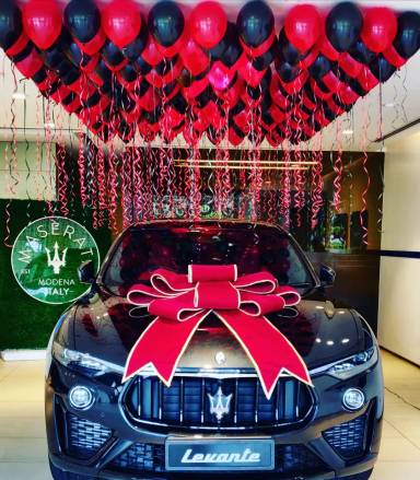 Luxury Car Unveiling Black And Red Balloon Decor