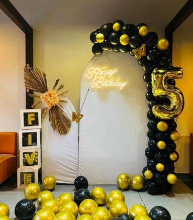 Elegant Black And Gold Birthday Backdrop
