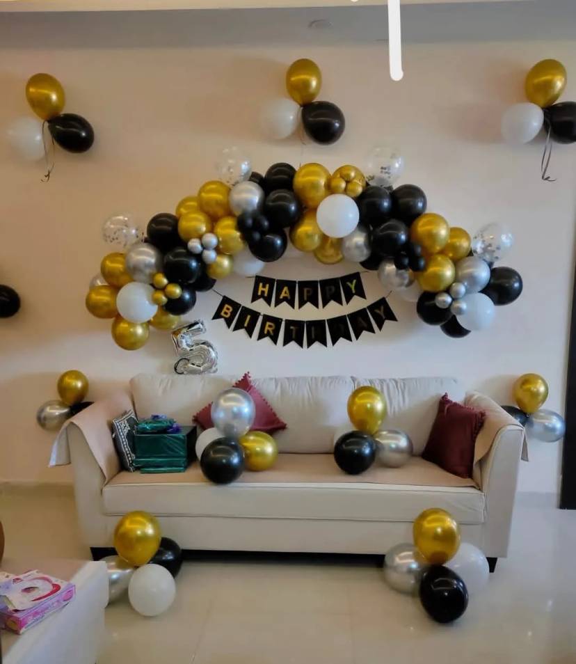 Luxury Black And Gold Birthday Backdrop - Image 1