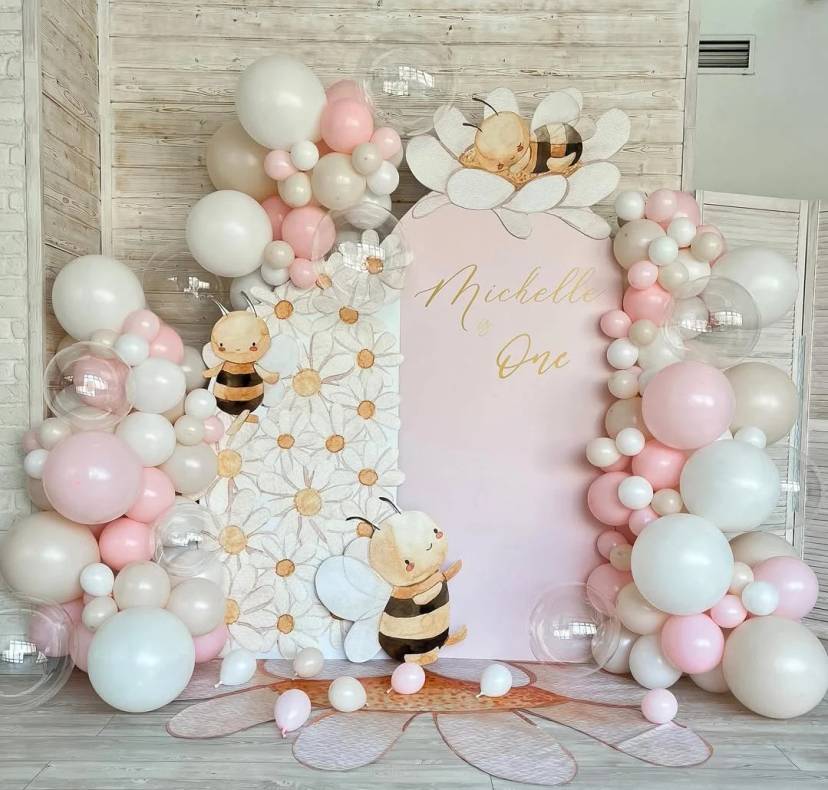 Bee Day Blossom Backdrop - Image 1