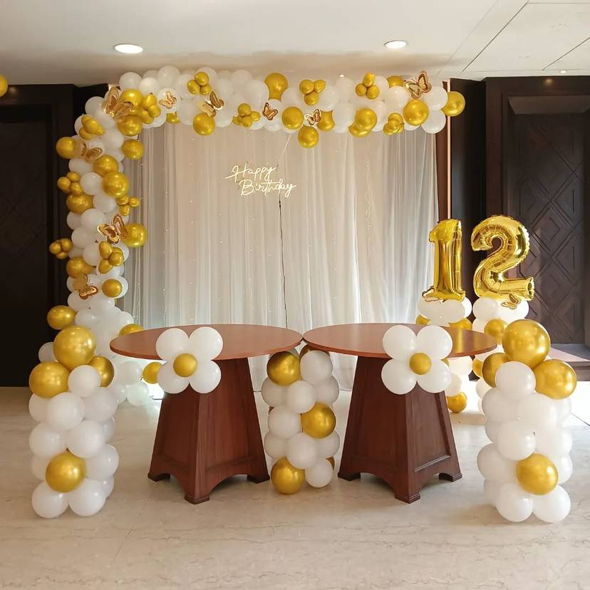 Golden Daisy Birthday Arch - Image 1