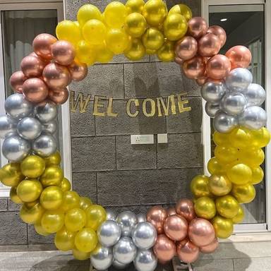 Elegant Welcome Balloon Arch