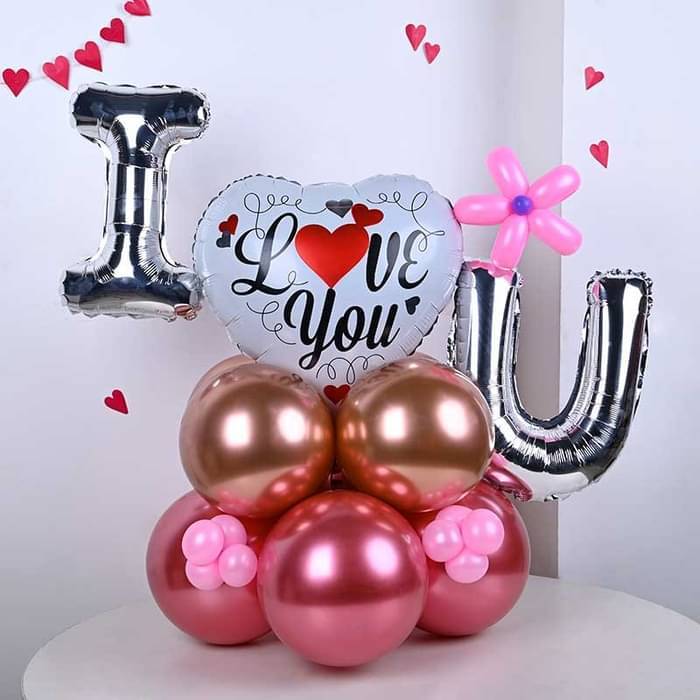 Romantic Expressions Valentine Balloon Decor - Image 1